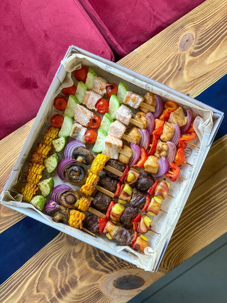 Brunch. Шашлык ассорти. Pro_brunch в ростове на дону. Бранч ростов на дону. Бранч коробки с едой.