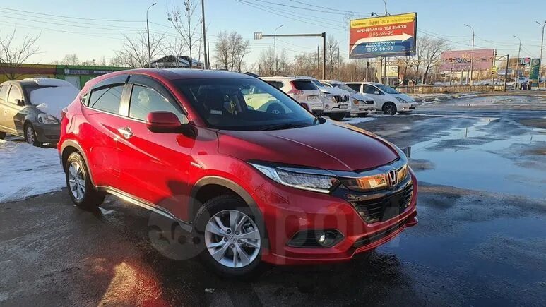 Honda vezel на проставках. Диски литые белые на honda vezel. Хонда везел владивосток. Везел хабаровск. Везел хабаровск.