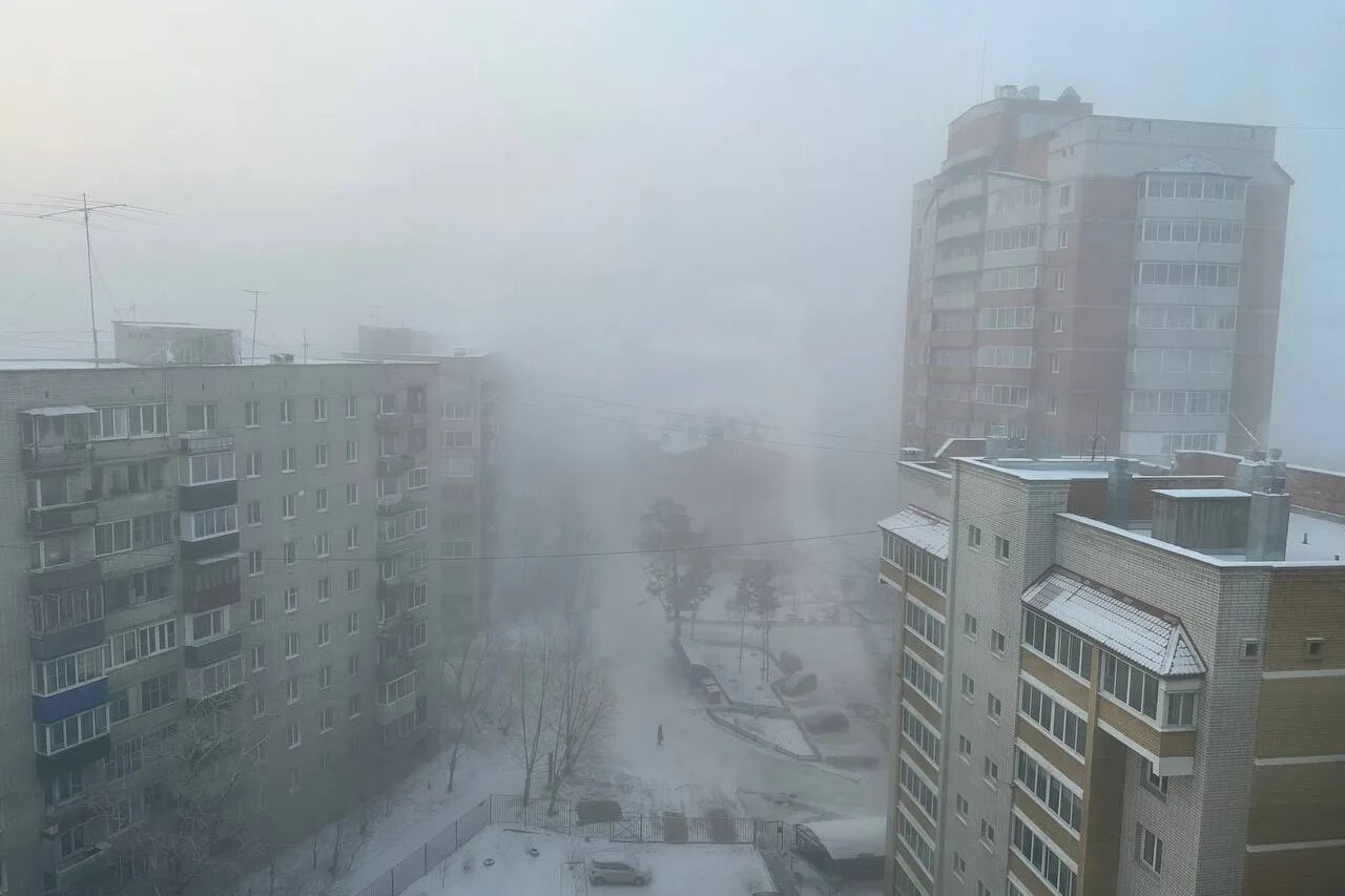 Погода в чите сегодня сейчас. Город в тумане. Мороз в городе. Прорыв воды. Чита зимой 2023.