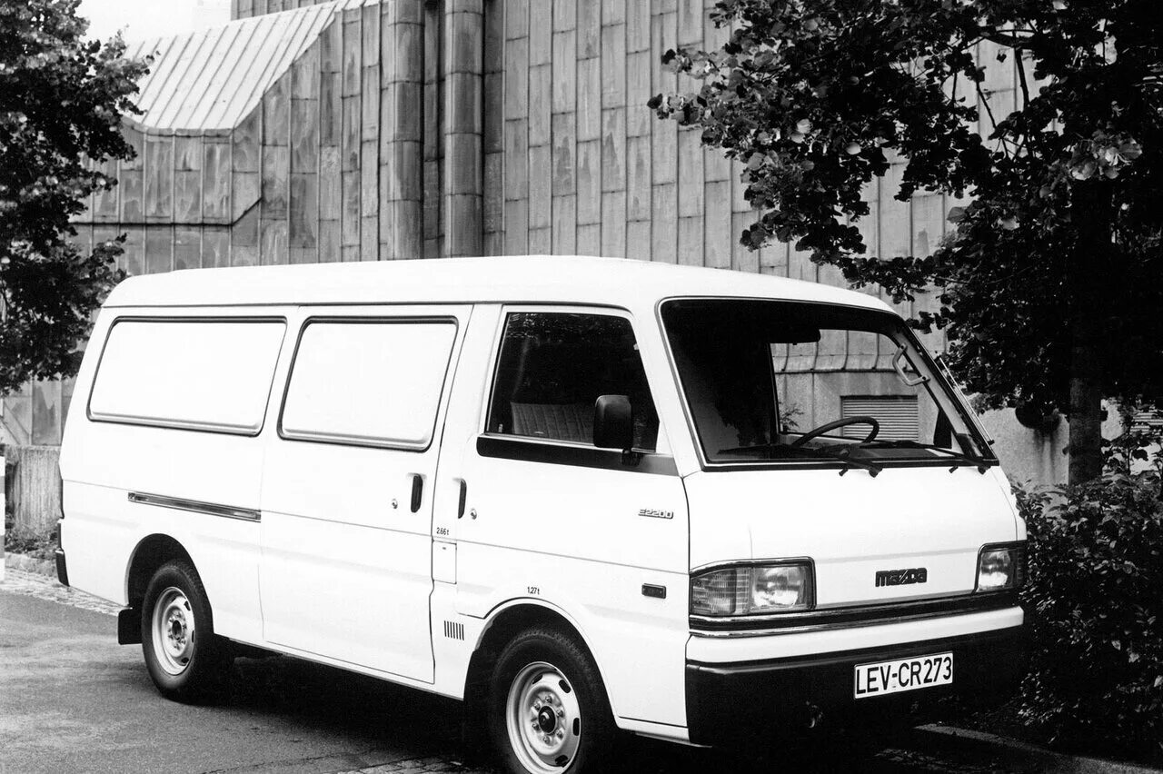 Mazda e2200. Mazda van 1983. Мазда Бонго е 2200. Мазда е 1992. Mazda e