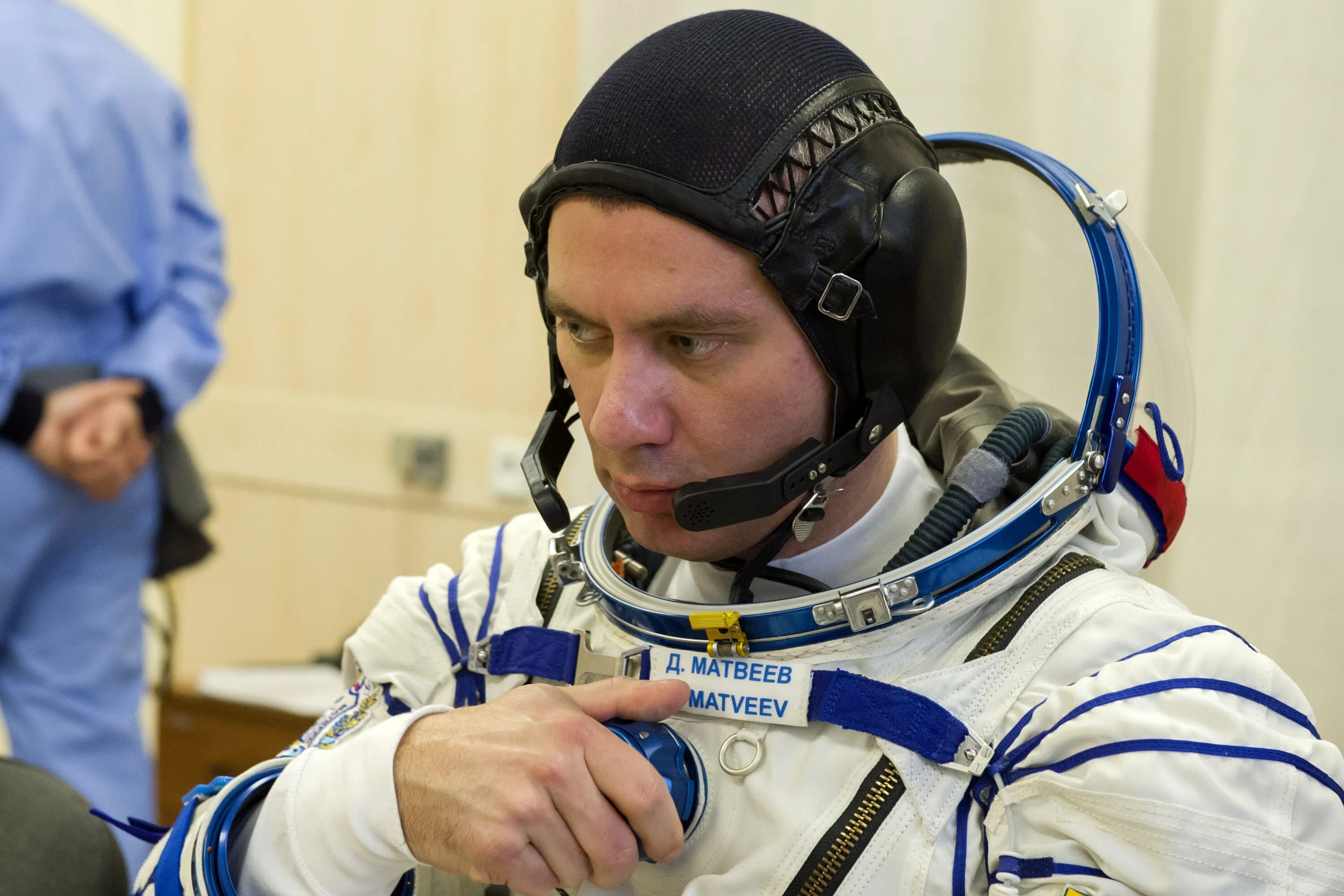 Выход Леонова в открытый космос. Фото Космонавта Матвеева.