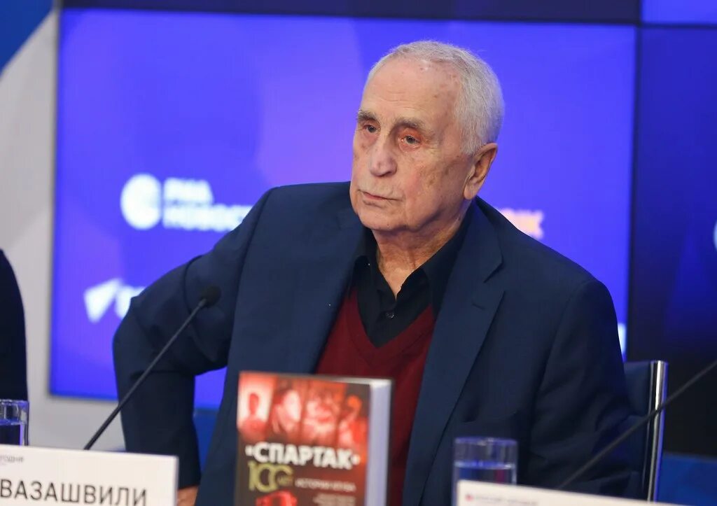 Кавазашвили. Анзор кавазашвили. анзор амберкович кавазашвили футболист. анзор кавазашвили 2025.