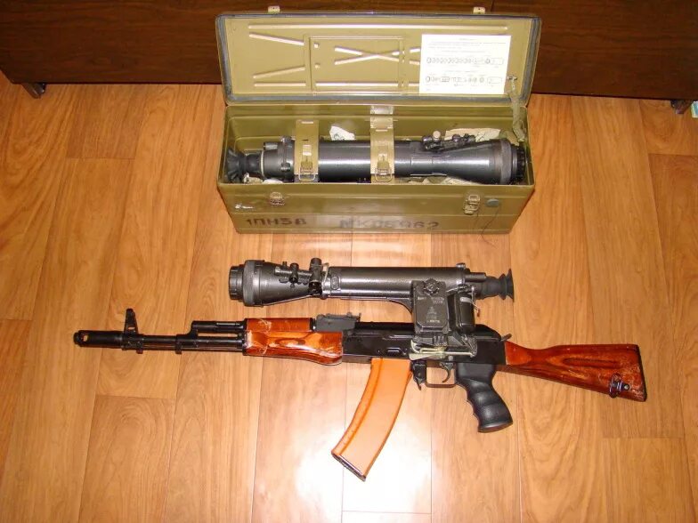 Акм 74 с прицелом ночного видения. Прицел нспу акс-74у. Прицел ночного видения для ак 74. Прицел ночного видения для ак 47. Пнв fg 1250.