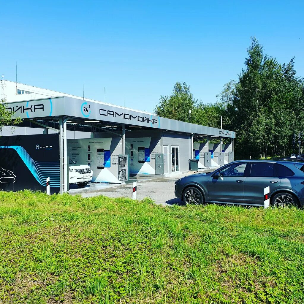 мойка автомобиля. индустриальном 11 фото. пулковское шоссе 24 шиномонтаж. мойка машины рядом со мной спб. бесконтактная автомойка.