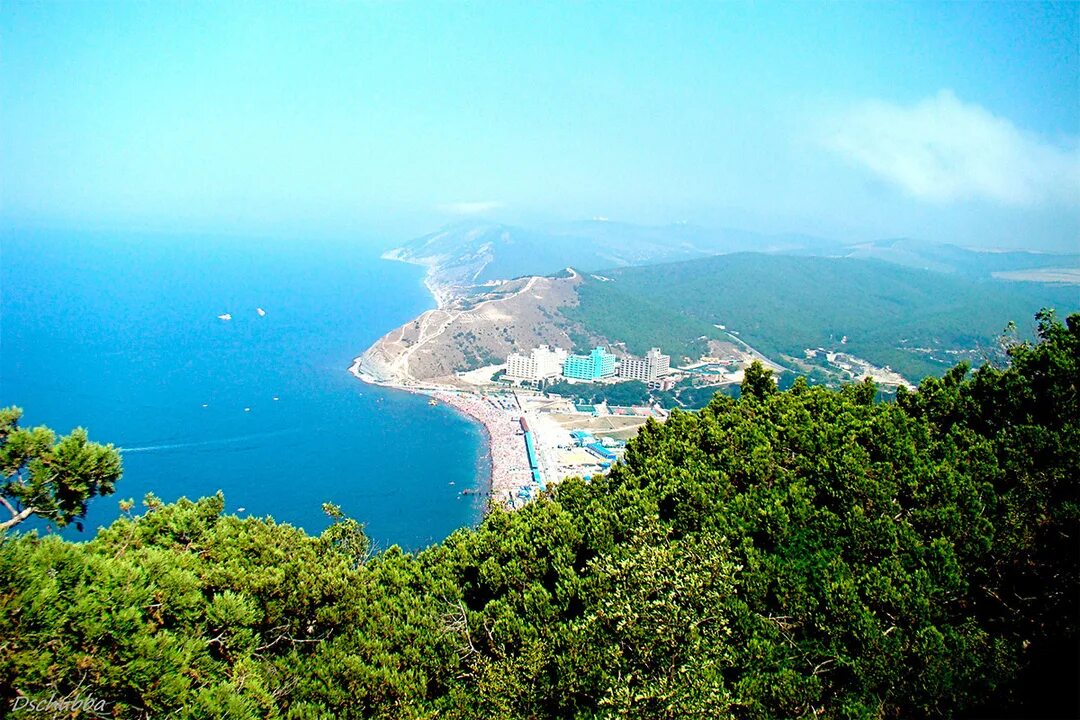 Субтропики Туапсе. Черное море Краснодарский край. Море горы Краснодарский край.