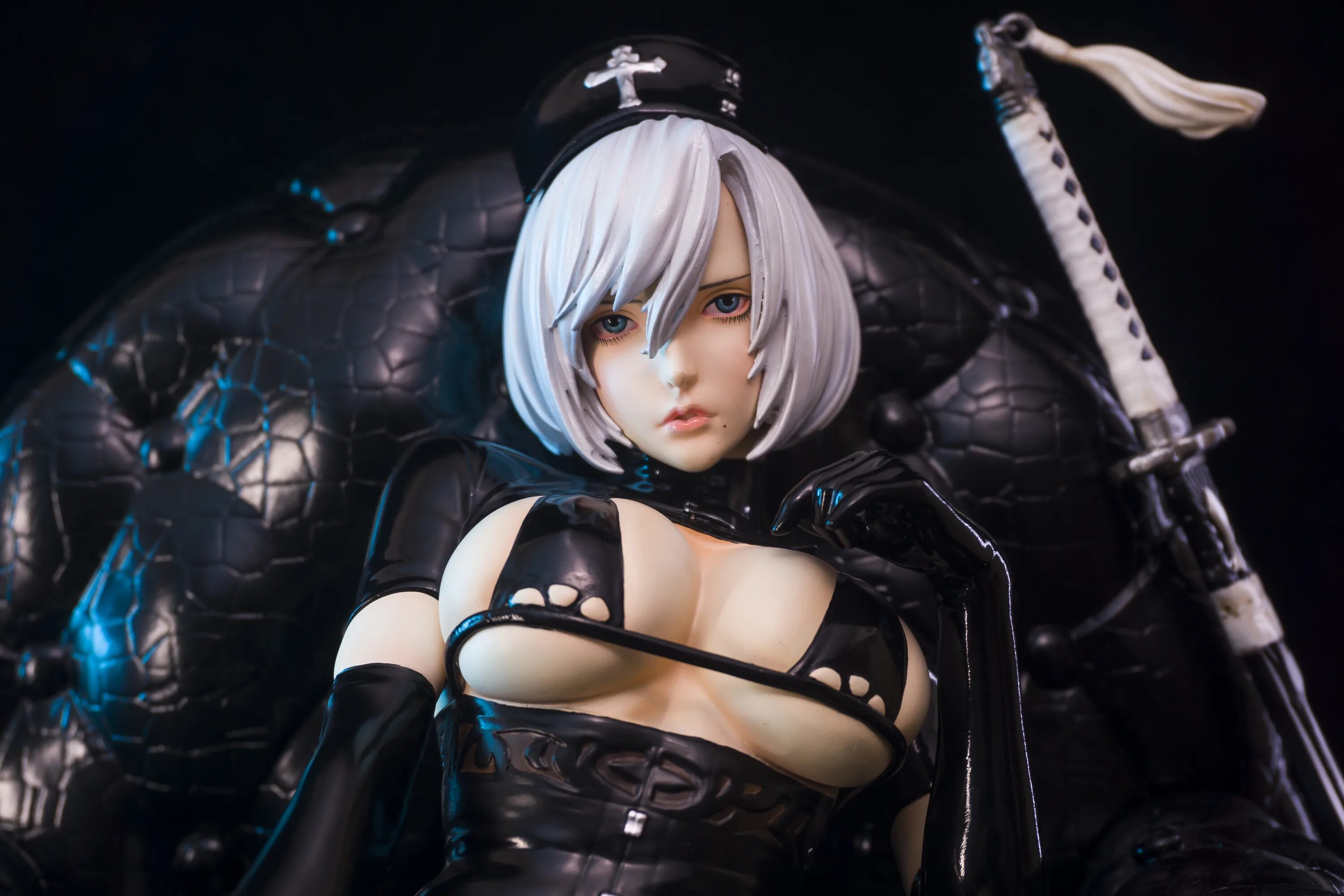 2b automata 18. А2 NIER r18. 2b NIER Studio FOW. NIER Automata +18 косплей a2. Dtalon Studio NIER 2b Resin Statue 1:6.