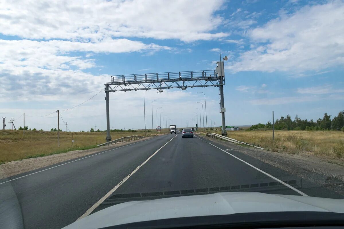 Саратов волгоград сегодня. Трасса Саратов Волгоград. Федеральная трасса Саратов Волгоград. Трасса Саратов Волгоград 288 км. Автодорога Саратов Волгоград.