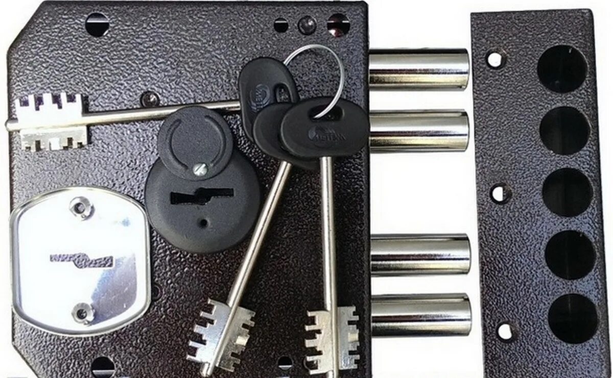 Цилиндр evva ics 41*31ш латунь. Замок для металлической двери н2443 zan. Замок врезной сувальдный kale kilit 257/l. Ригельный замок для металлических дверей. Хорошая фирма замков.