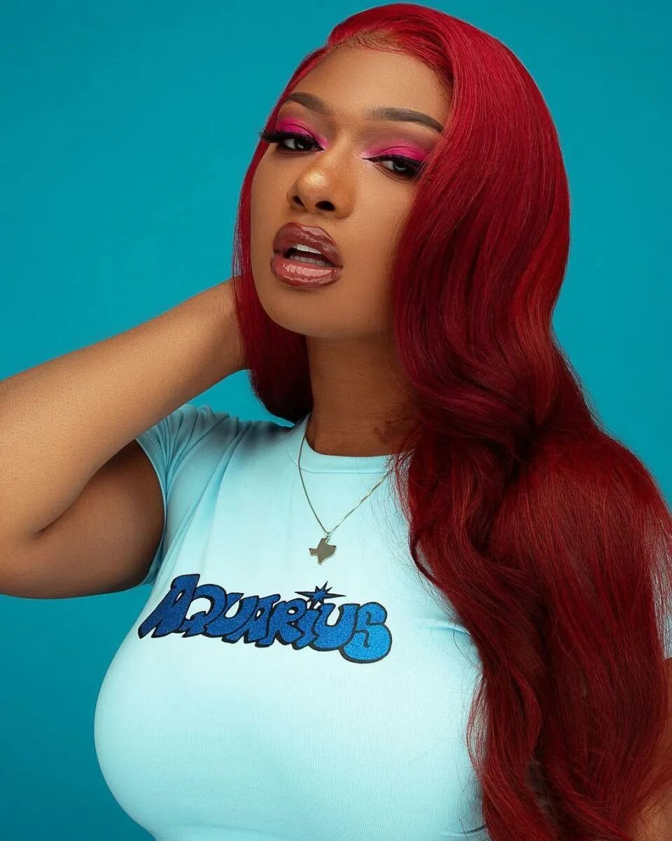 Megan three. Меган сталлион. megan thee stallion. меган фри стэллион. megan рэперша.