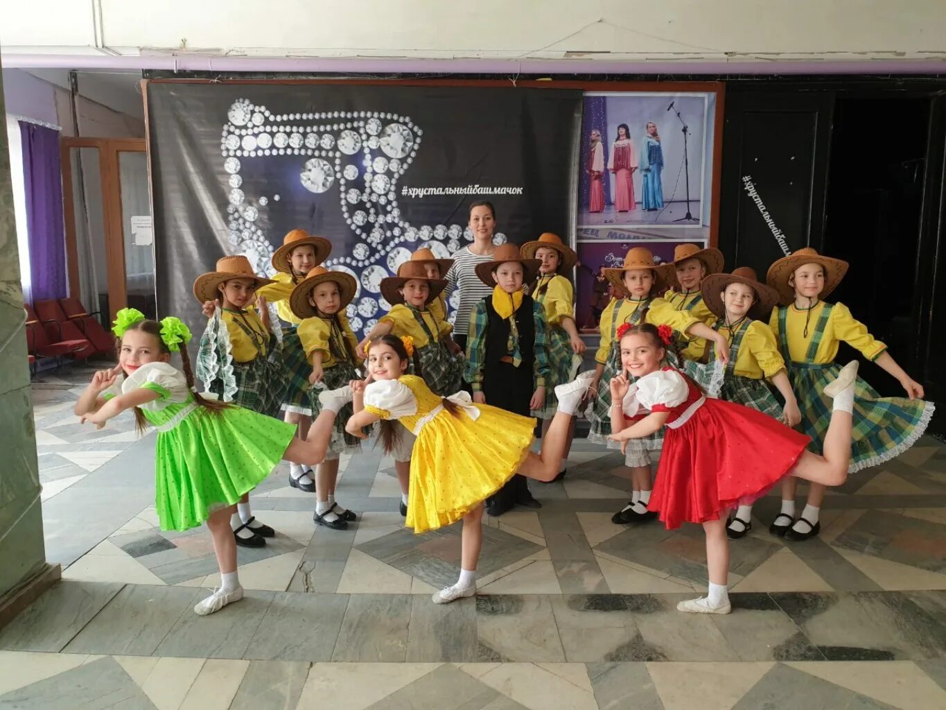 хореографическая студия синяя птица. танцевальный коллектив радуга. ансамбль танца радуга ставрополь. тарногский городок радуга танцевальный коллектив. ансамбль радуга локкии.