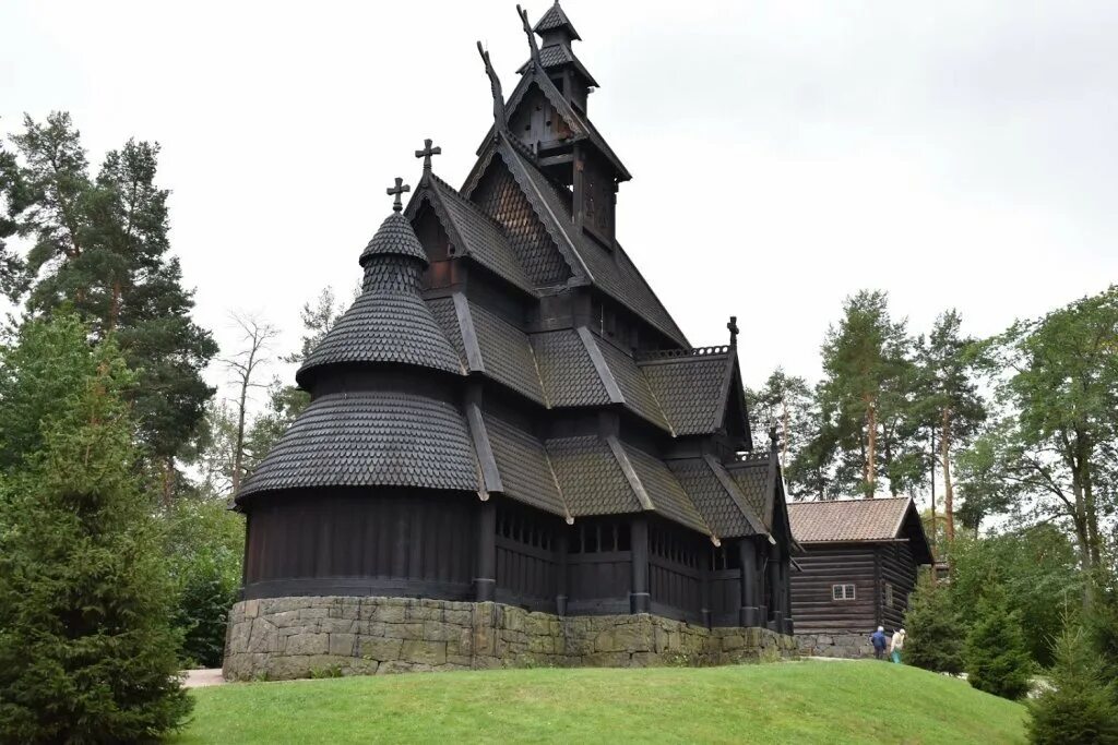 Wooden church. Ставкирка из Гуля Осло. Средневековая деревянная Церковь Ставкирка из Гуля. Ставкирка Осло. КОНТРФОРС Ставкирка.