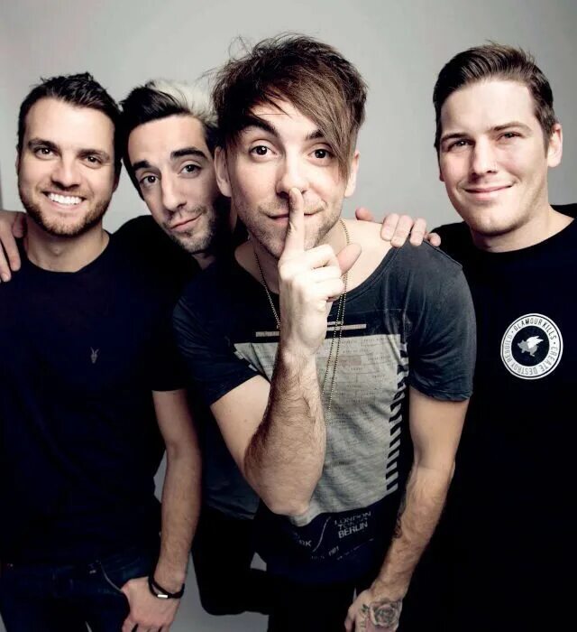 Low is all. Группа all time low. all time low группа сейчас. all time low солист. all time low 2025.