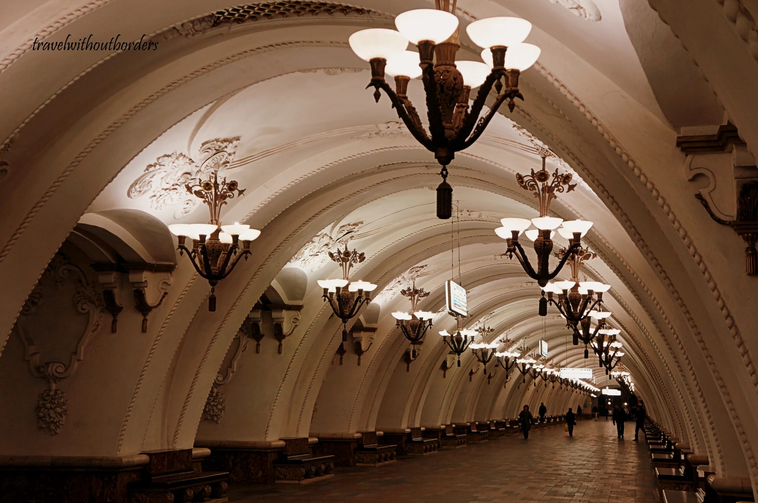 Арбатская синяя. Станция Арбатская Арбатско-Покровская. Московский метрополитен станция Арбатская. Метро Арбатская Арбатско-Покровская линия. Арбатская станция метро Москва.