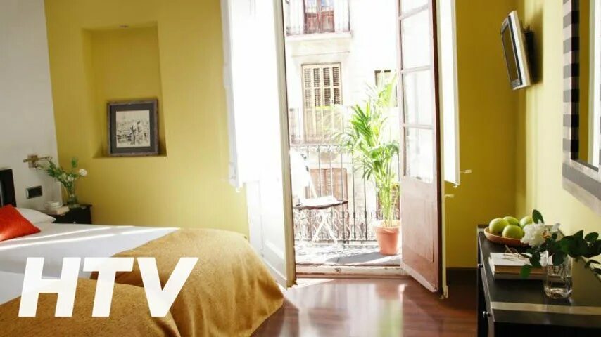 Barcelona studios. Квартира в барселоне. Barcelona studios. Рычаги барселоны. Nrx studio barcelona.