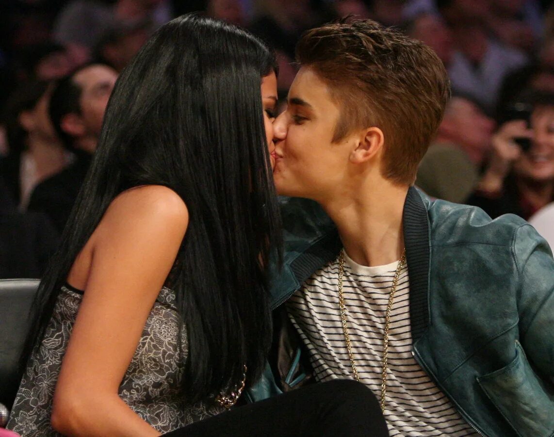 Муж селены. Selena Gomez and Justin Bieber 2014.