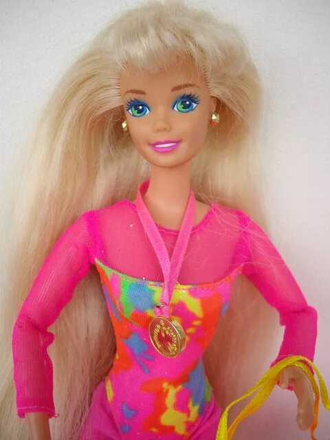 Barbie gymnast 1993. Кукла Барби гимнастка 90-х. Gymnast Barbie 1993 год,.