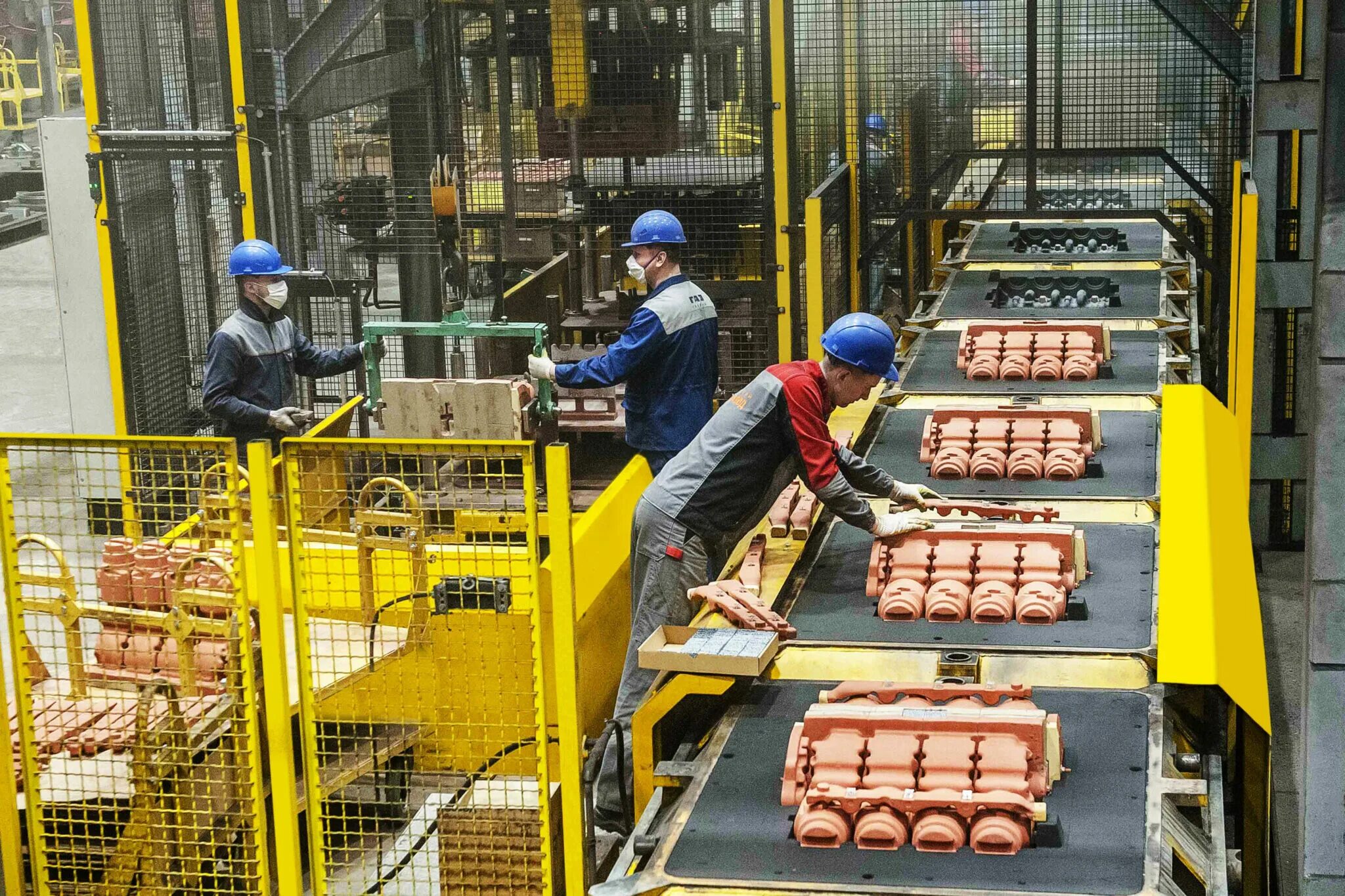 Валдай некст 2021. Газель некст с кондиционером с завода. Горьковский автозавод газ. Газ газель некст. Российский завод силовых машин.