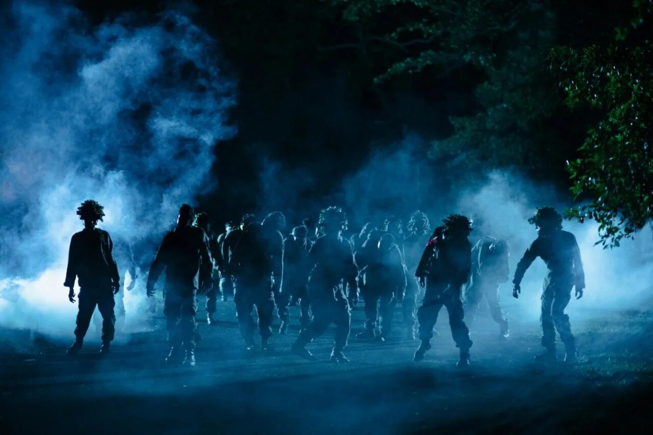 Включи зомби идет. Фильм зомбиармия 2018.