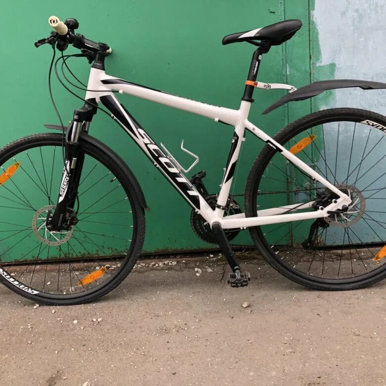 Вело сумы. Велосипед scott sportster. scott sportster 50. гибрид scott sportster 50. scott sportster 55 велосипед.