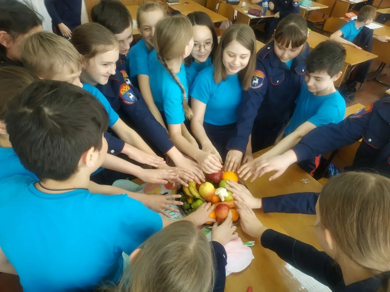 Игра 6 школы. Элжур маоу илюшинская сош. Урок физической культуры. Игра 6 школы. Спортивные и подвижные игры.