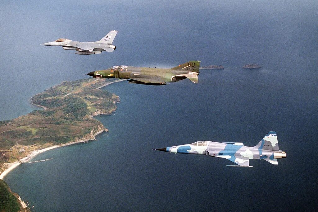 F-16 ВВС Тайланда. ВВС Тайланда самолёты. Истребители Тайланда. Военные самолеты в Таиланде.