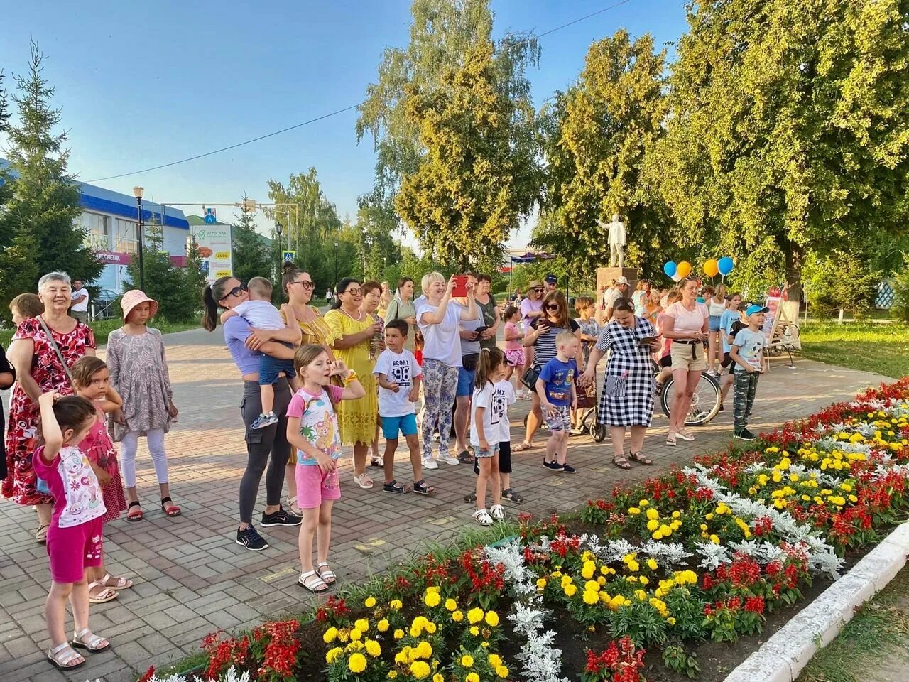 Менделеевск площадь. Погода в менделеевске на месяц. Погода в менделеевске на месяц. Погода в менделеевске на месяц. Погода в менделеевске на месяц.