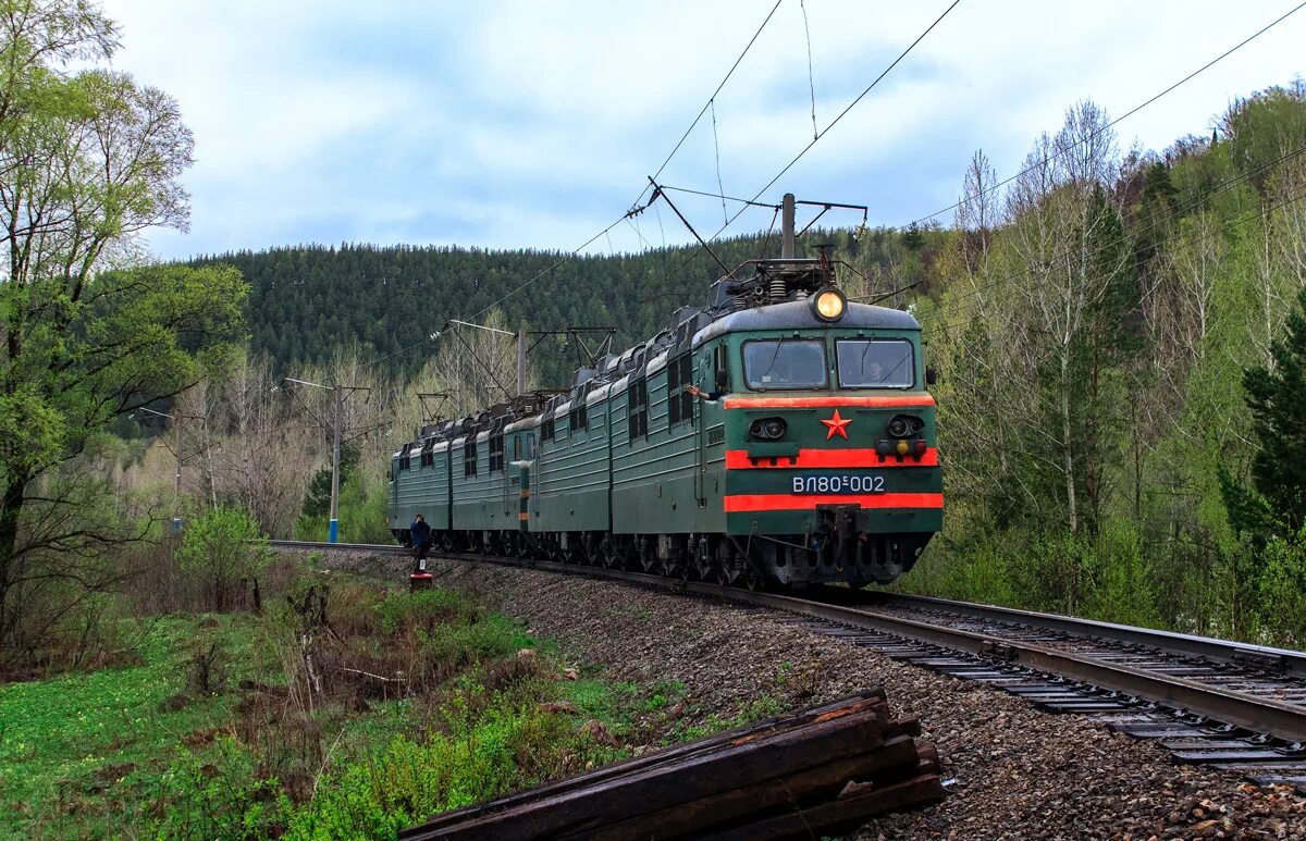 Электровоз вл80р. Локомотив вл 80. Вл80с 002. Вл80 электровоз. Локомотив Железнодорожный вл80.