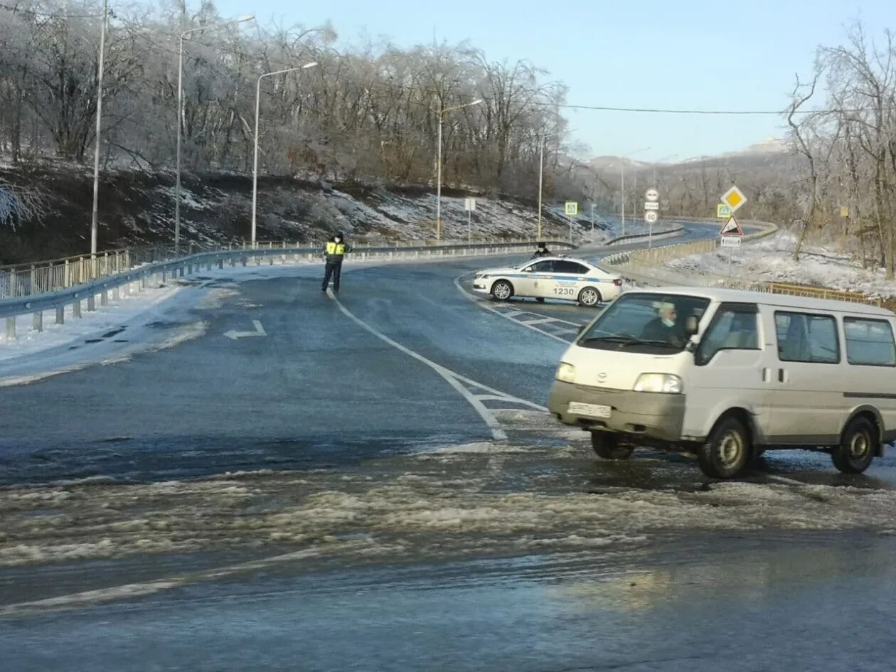 Дорога раздольное хасан. Трасса седанка патрокл. Село седанка камчатка. Маршрут автобуса 1 владивосток. Погода на седанке владивосток.