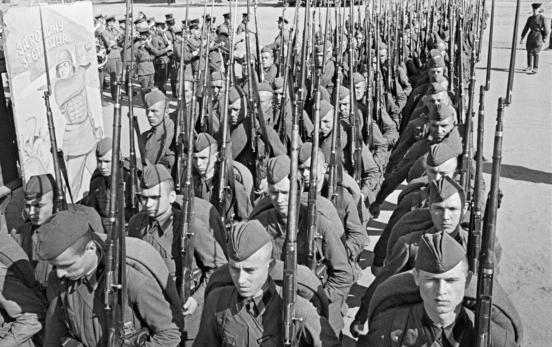 Мобилизация ВОВ 1941. Начало войны 1941. ВОВ 22 июня 1941. Добровольцы июнь 1941 года.