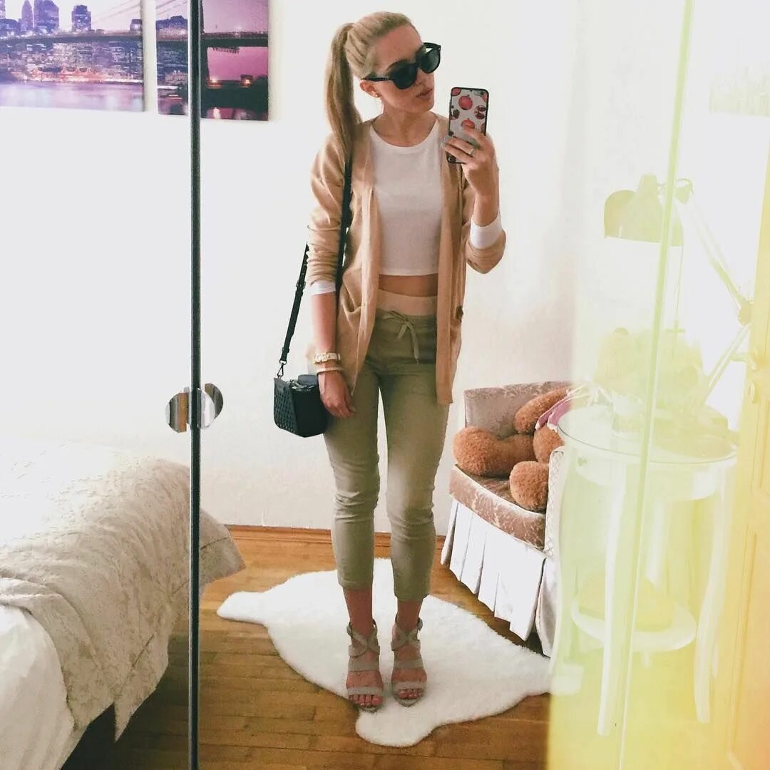 Катя клэп. Катя клэп рост. Катя клэп feet. Катя клэп. Катя клэп вес.