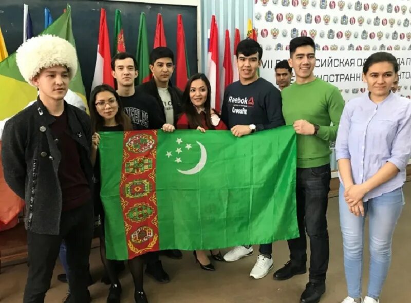 Студенты Туркменистана. Туркмен студент. Туркмены в России. Туркменские студенты в России. Сколько туркмен