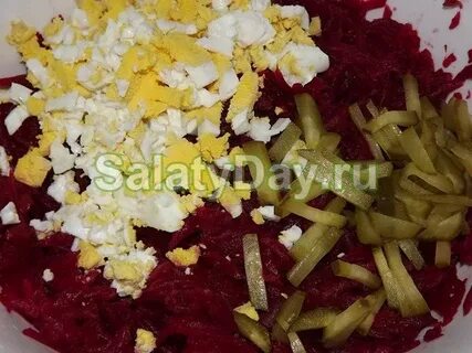Салат из свеклы огурца чеснок
