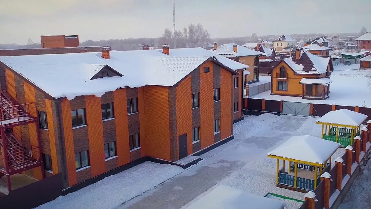 Мкр близкий Новосибирск. КП близкий Новосибирск. Поселок Скандинавия Новосибирск. Гелеон Новосибирск близкий.