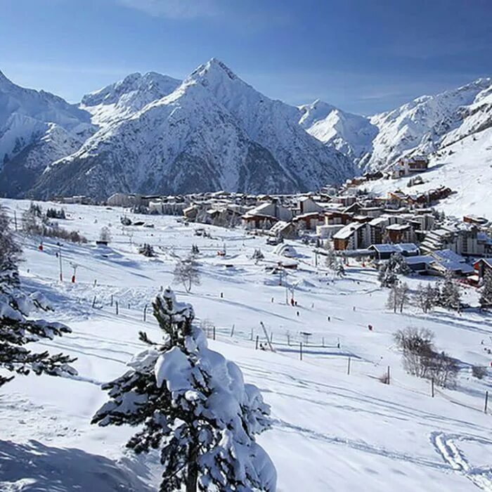 Межев горнолыжный курорт. Les2alpes. Бер лез Альп Франция. Ски дес. Alp ski