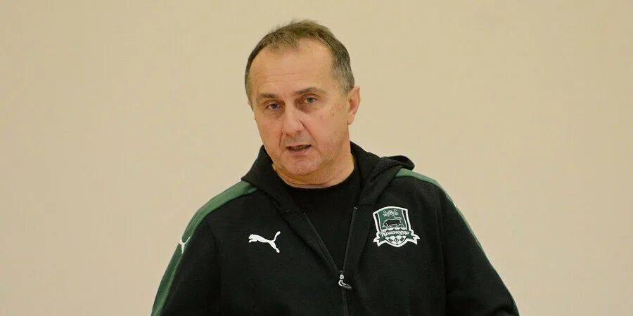 Фк краснодар тренерский штаб. Тренер фк краснодар. Fck academy. Тренер локомотива по футболу. Селекционер цска мовсесян.