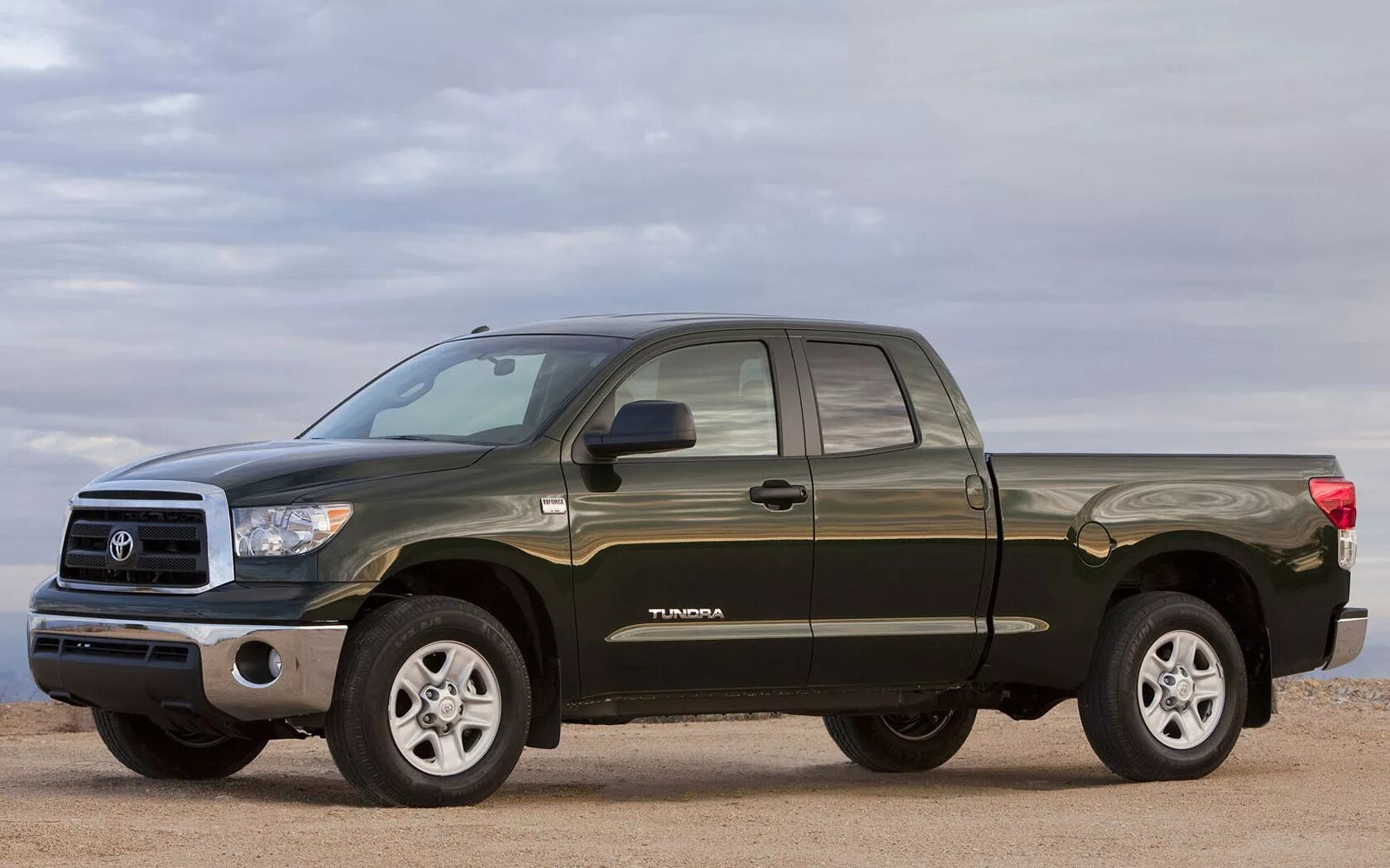 Тундра стоит. Тойота тундра. пикап тойота тундра. тойота тундра 2010. toyota tundra double cab.
