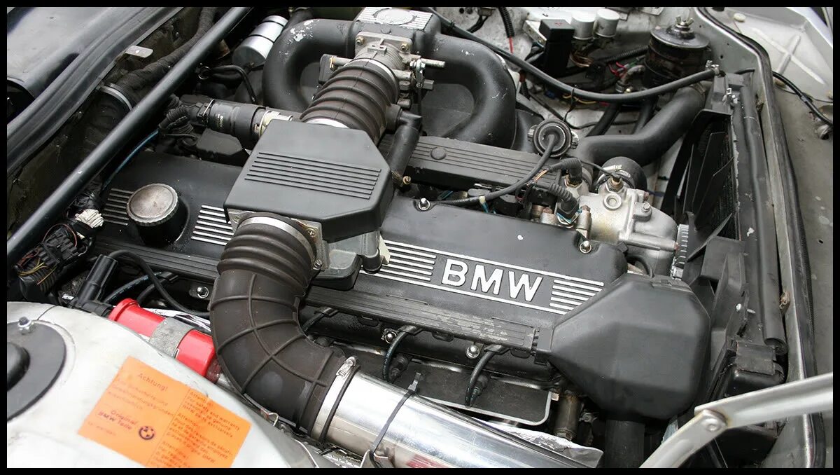 Е34 м20. BMW m30b30. Мотор м30 БМВ. М30 мотор БМВ е34. BMW e34 m30b35.