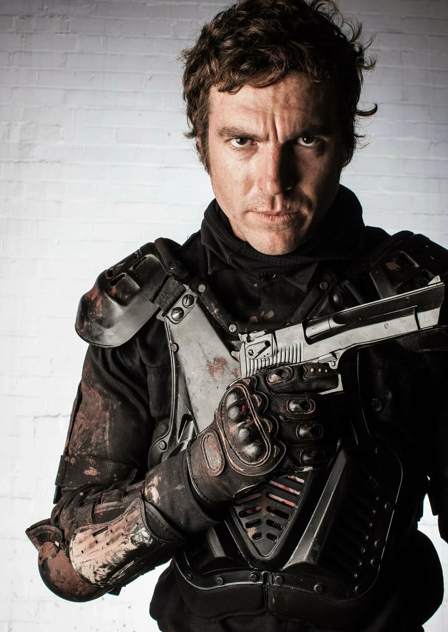 бьянка брэди полынь дорога мертвых. полынь: дорога мёртвых фильм 2014. полынь: дорога мёртвых фильм 2017. полынь дорога. трава растущая вдоль дороги.