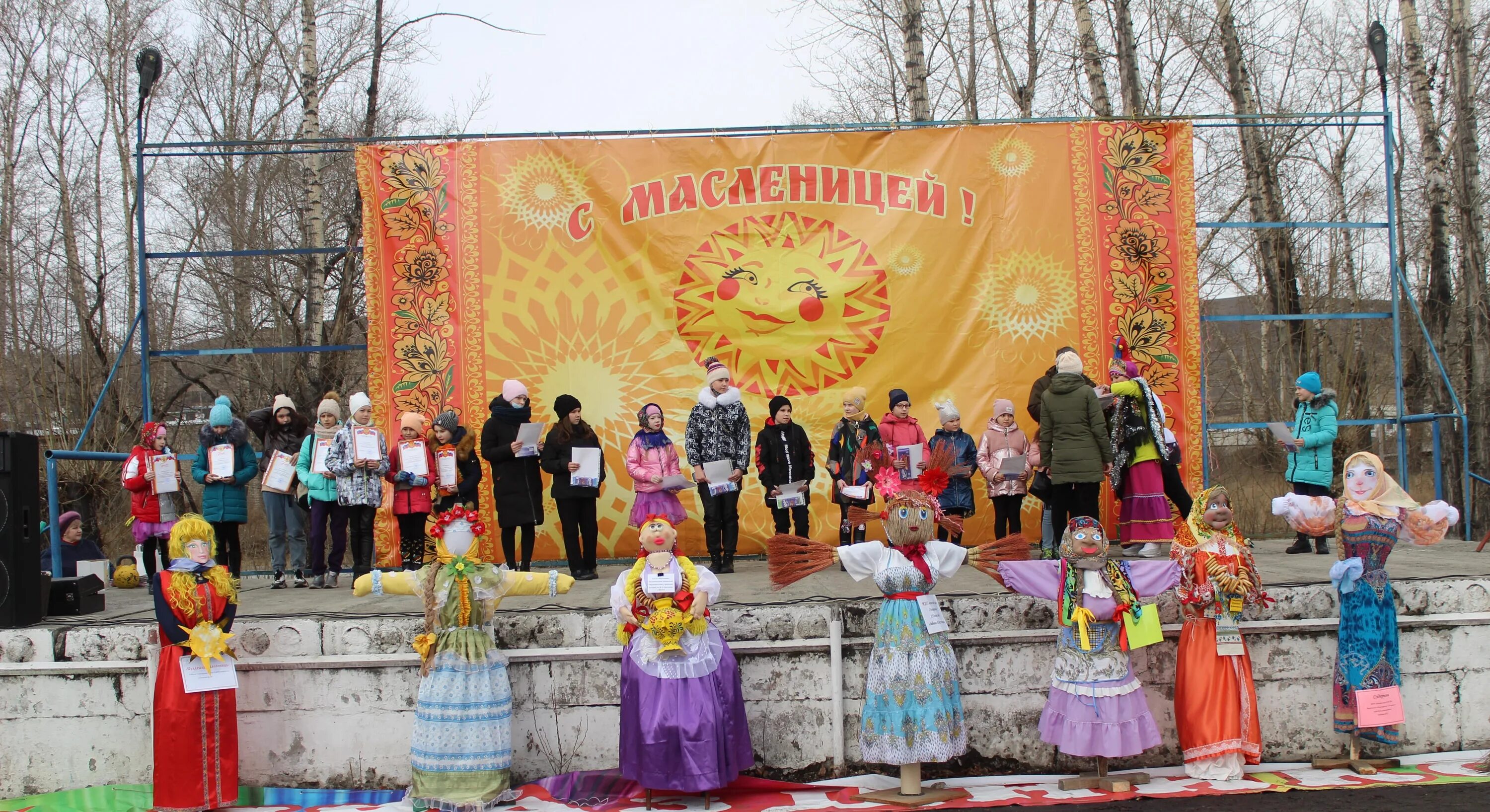 Масленица в городе Ершове Саратовской области. Оформление площади на Масленицу. Масленица 2021. Масленица в Ершово.