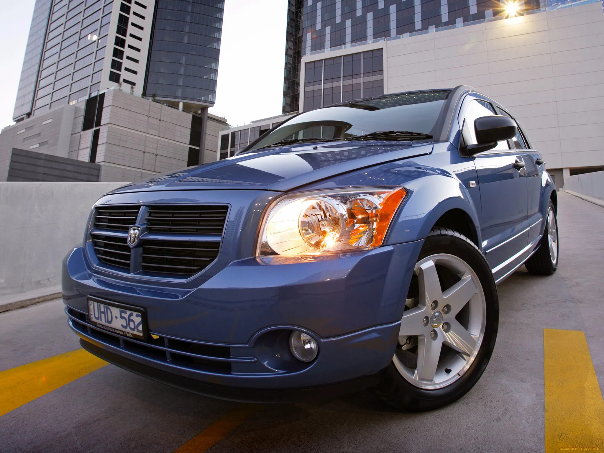 Dodge caliber купить. Додж Калибер 2006. Додж Калибр 2006. Додж Калибер 2006 года. Машина dodge Caliber.