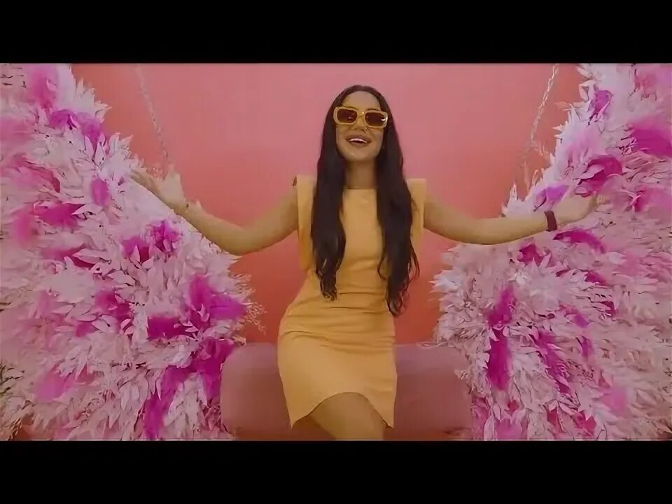 Naz dej рост. Naz dej фото. Naz dej фото. Asik mecnun mp3. Asik mecnun mp3.