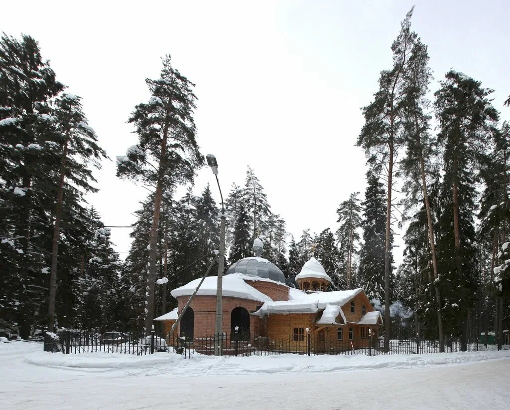 часовня георгия победоносца в монино. храм георгия победоносца в монино. церковь монино георгий победоносец. церковь монино георгий победоносец. монино георгиевская церковь.