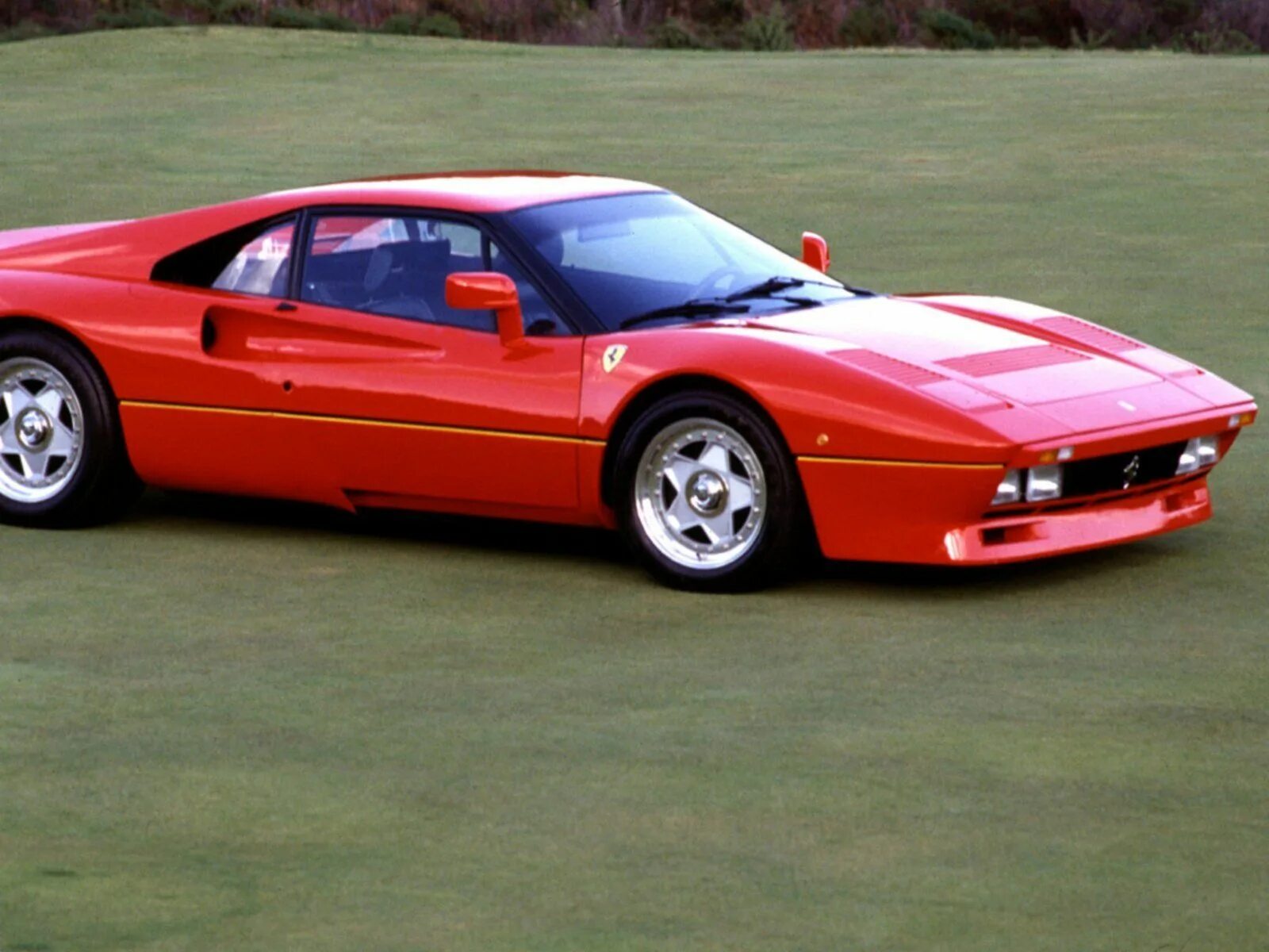 Ferrari скорость. Ferrari 288 GTO. Ferrari GTO 1984. Ferrari 288 GTO 1984. Ferrari 288 GTO Black.