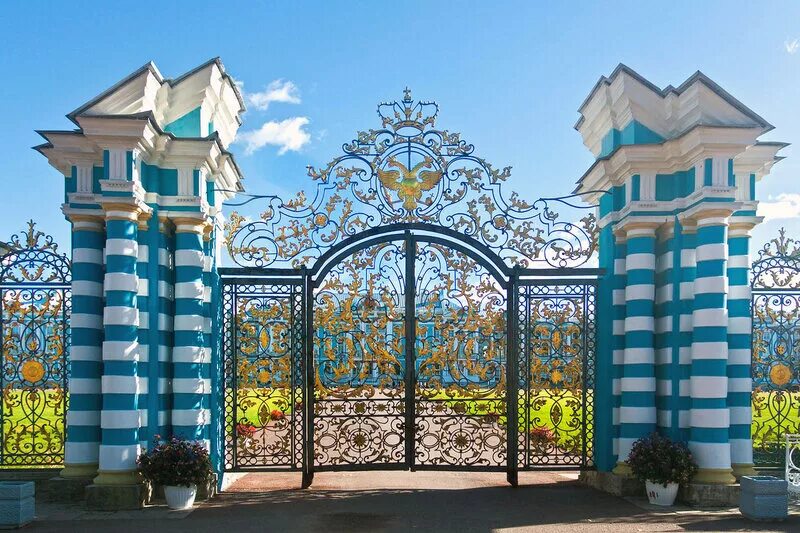 Екатерининский дворец. Золотые ворота екатерининского дворца. Екатерининский дворец. Ворота екатерининского дворца в царском селе. Решетка фельтена летний сад.