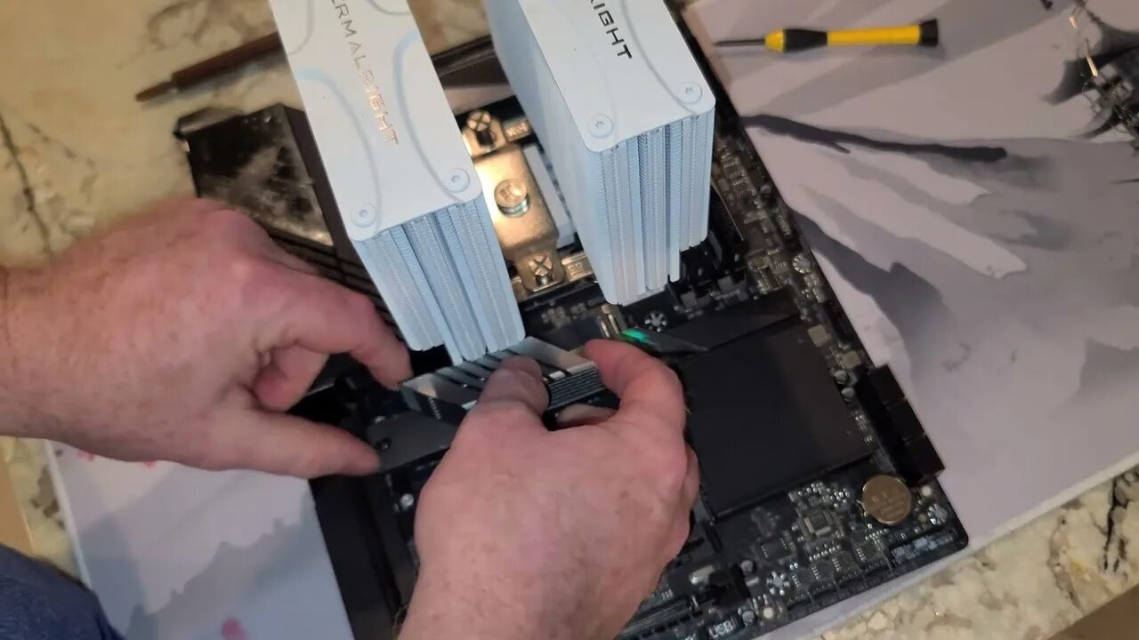 13600kf vs 12700kf. 13600kf vs 12700kf