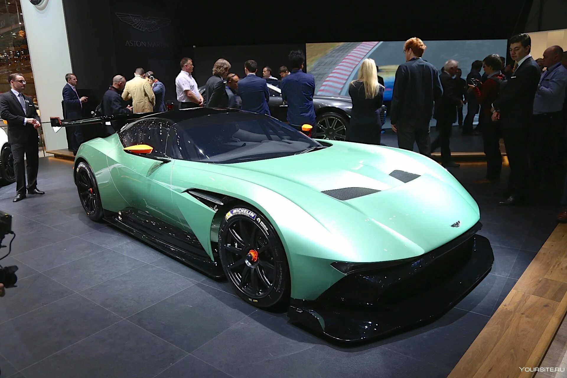Koenigsegg agera s hundra. Кенигсегг агера rs. Bugatti veyron 16. Koenigsegg ccxr trevita. Aston martin volkirya.