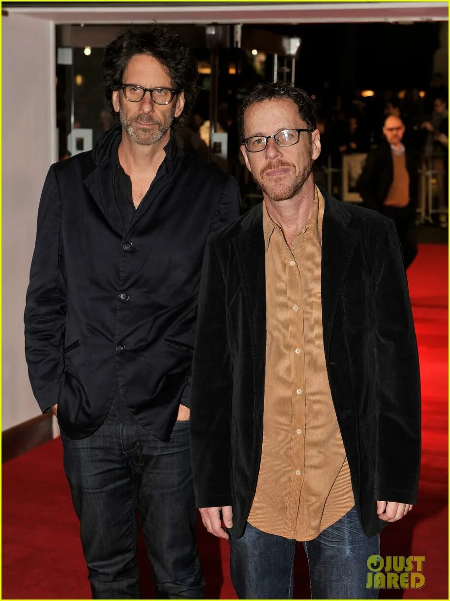 Брат джоэла коэна 4. Итан коэн джоэл коэн. the coen brothers. братья коэны фильмография. братья коэн фото.