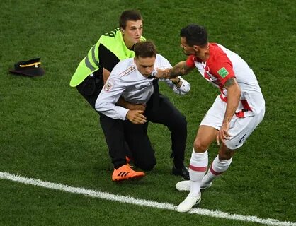 Кушанашвили выбежал на поле