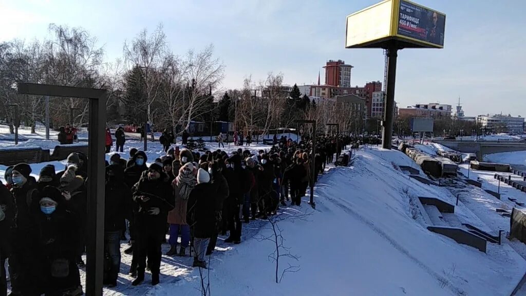 Митинг 16 января. Митинг 16 января в омске черемушки. митинг в любинс.