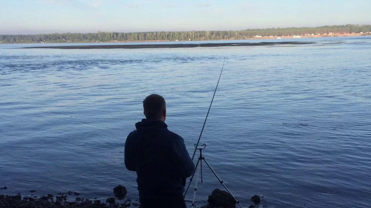 Ловля леща на волге. Рыбалка в Самаре на Волге. Фидерная рыбалка на Волге. Рыбалка на Волге фидер. Заброс фидера.